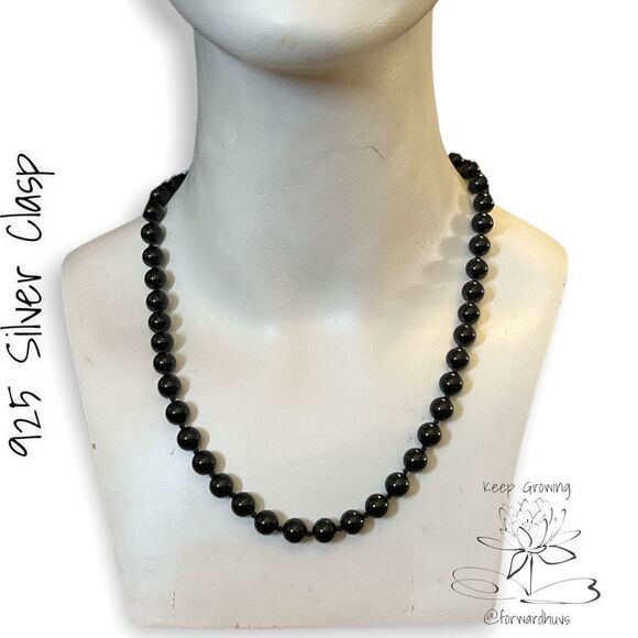 Elegance in Black and Gold: 925 Clasp Necklace with Onyx-Like Beads - Picture 1 of 8
